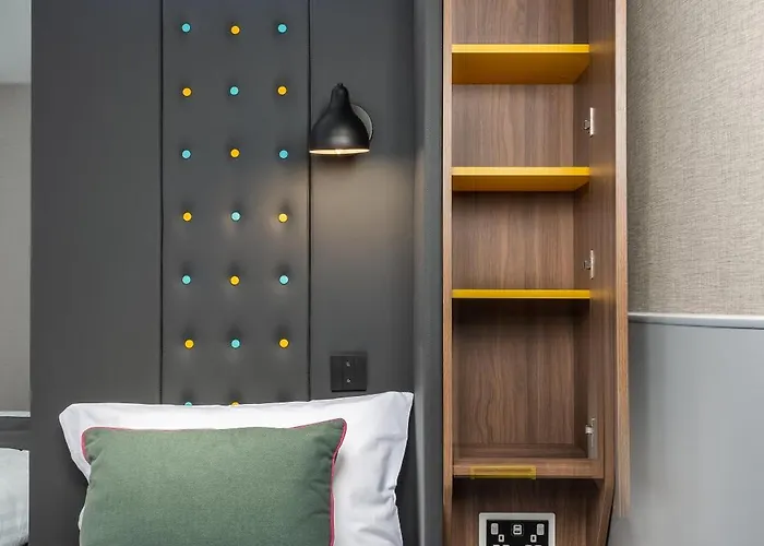 Hotel Point A Haymarket Edynburg