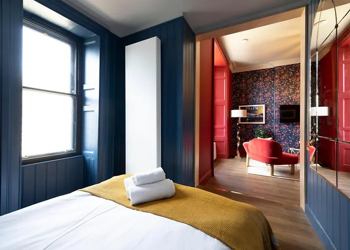 Aparthotel 30 Castle Street 3*