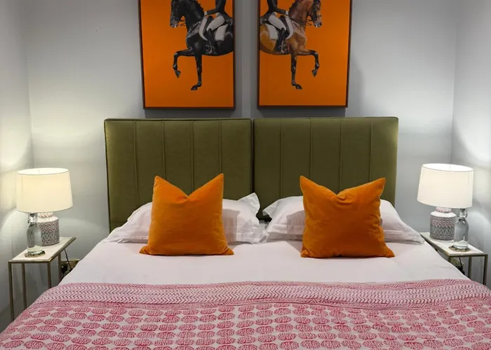 The Broughton Townhouse 3*