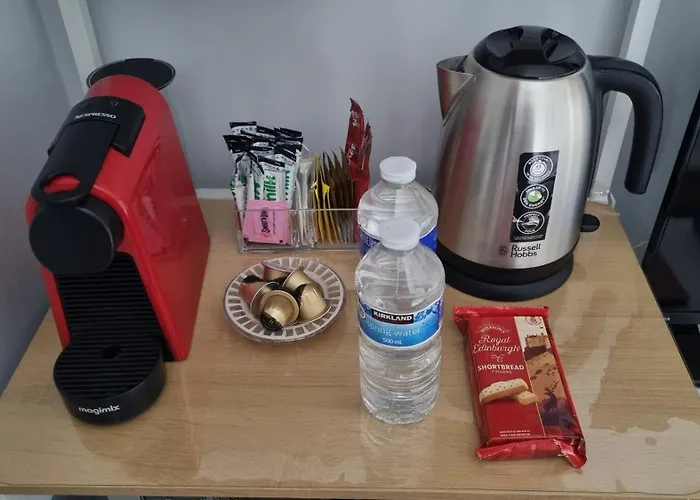 Innisfail Edi - Double With Private Bathroom * Edinburgh