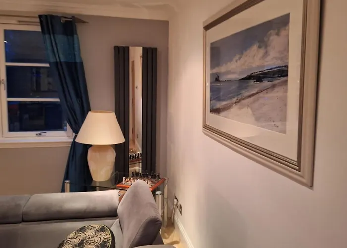 Townhouse With 3 Bathrooms Villa Edinburgh