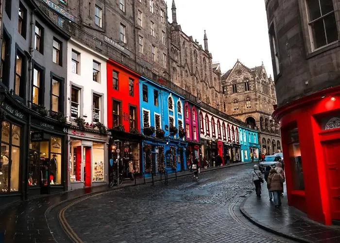 The Gardners In Centre With Parking * Edinburgh