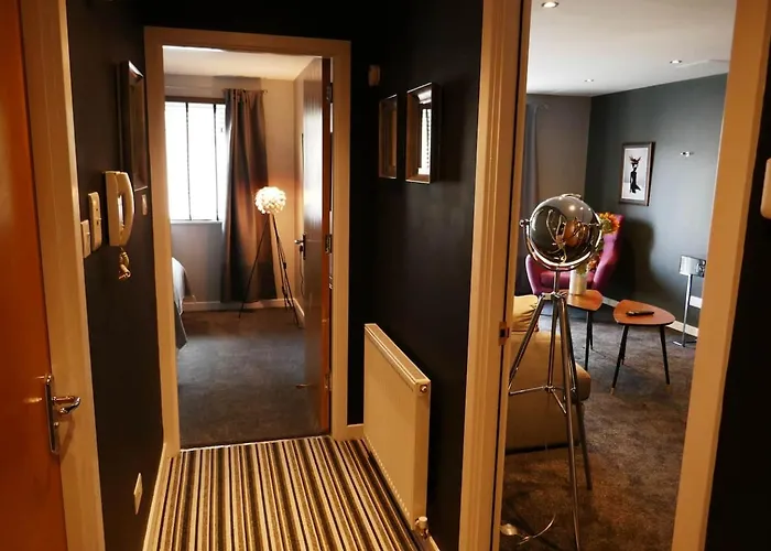 アパート Modern Chic Apartment, Lift Access & Free Parking エディンバラ