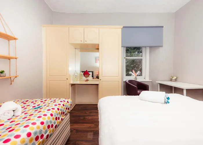 Stylish And Unique By The Meadows 8 * Edinburgh