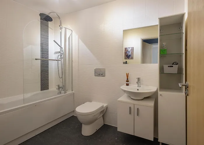 Kubique - Unique Leith *