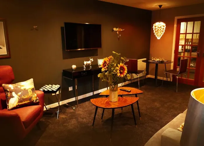 アパート Modern Chic Apartment, Lift Access & Free Parking