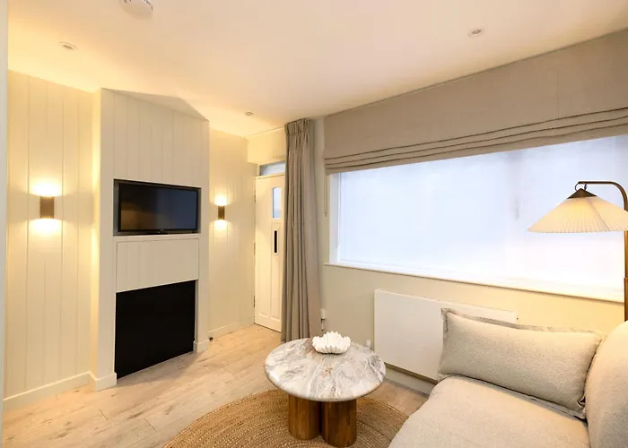 Appartement Argyl - Old Town Mews With Parking *