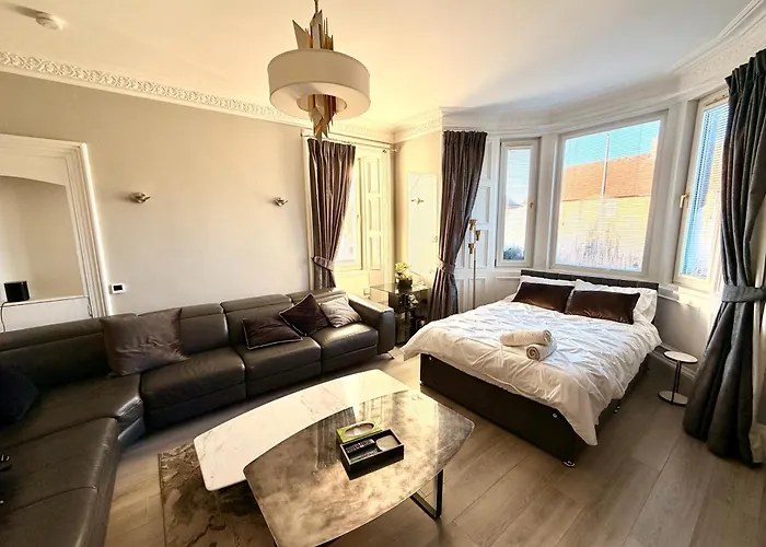 Immanuel House - Modern Luxury Victorian 1872 - Free Parking & Superfast Fibre Optic Wifi Appartamento Edimburgo