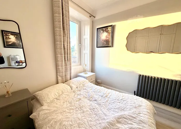 Apartment Immanuel House - Modern Luxury Victorian 1872 - Free Parking & Superfast Fibre Optic Wifi Edinburgh