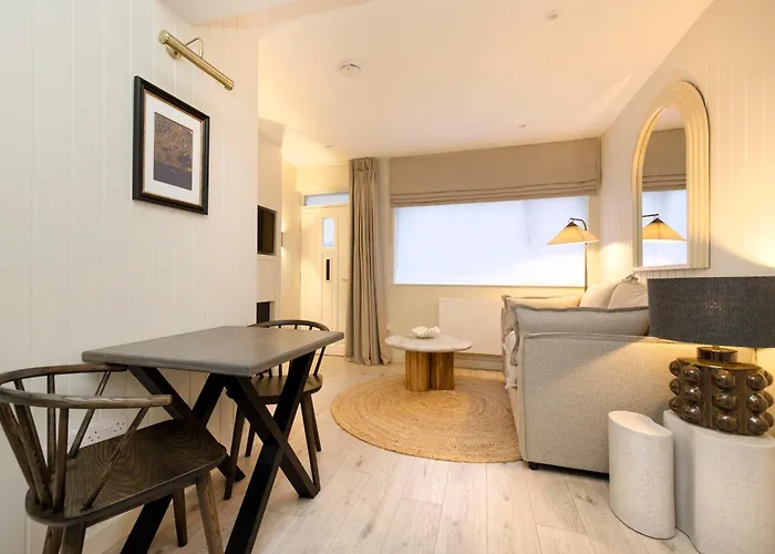 Appartement Argyl - Old Town Mews With Parking Edinburgh