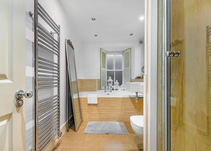 The Old School In Dean Village * Edynburg