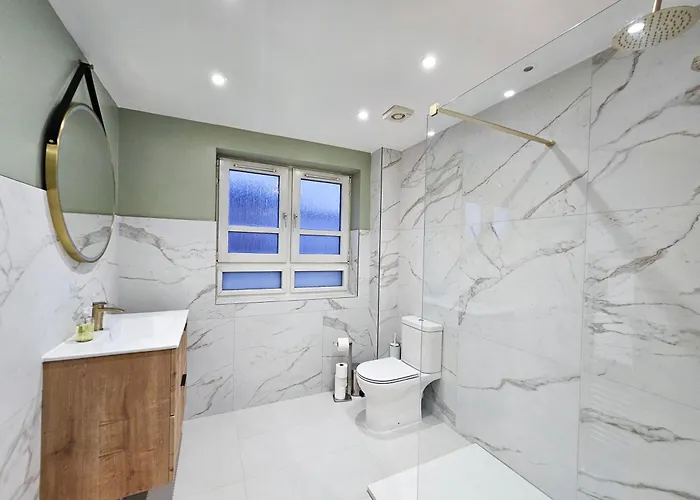 2-bedroom With Free Parking And Stunning Views