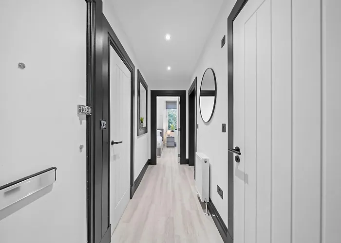 Upper Grove 2 Bedroom - * Edinburgh