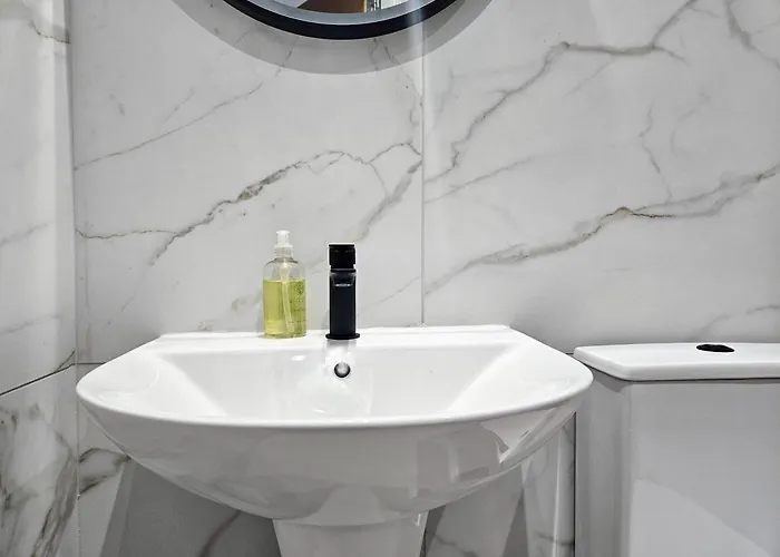 2-bedroom With Free Parking And Stunning Views *