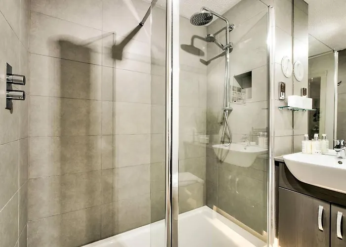 Bright & Modern Flat *