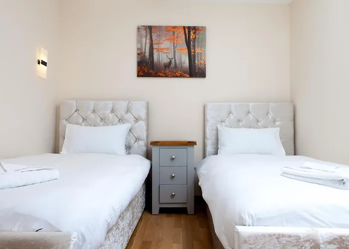 Luxurious Townhouse With Hot Tub Daire