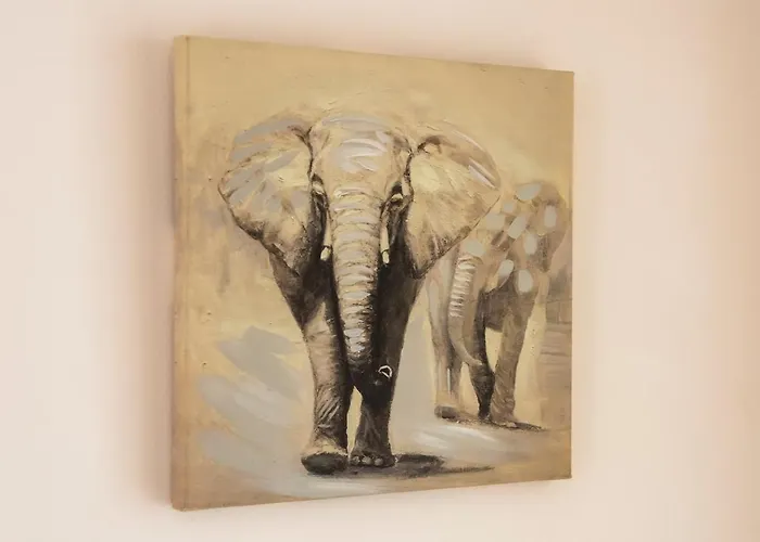 Bright & Modern Flat