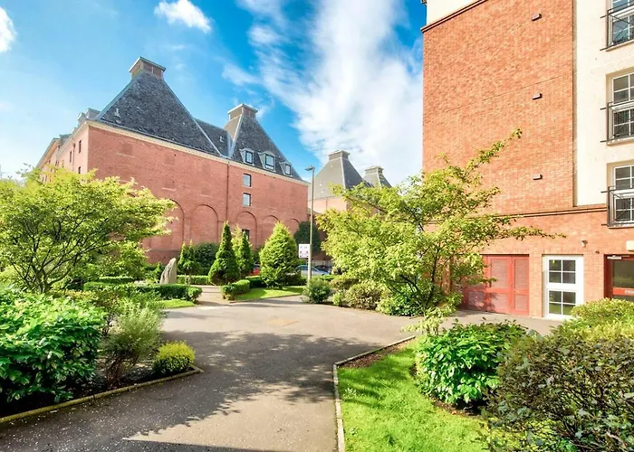 דירה Bright & Modern Flat אדינבורו