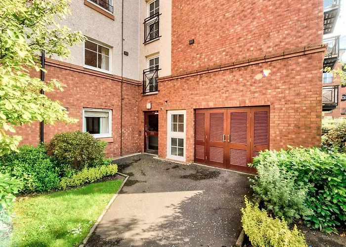 Bright & Modern Flat דירה *