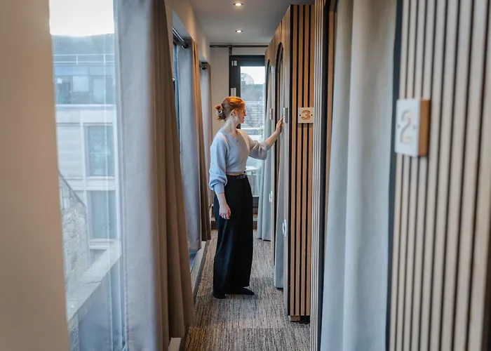 호스텔 Code - The Loft, *