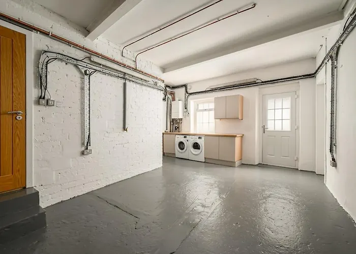 Apartment Queensferry Street Lane - Fantastic 2 Bedroom Centre Mews House With Free Secure Parking!