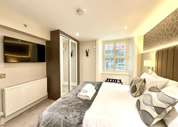 Ultra Modern, Stylish Next To Princes St Эдинбург