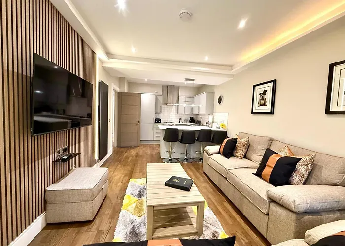 Апартаменты Ultra Modern, Stylish Next To Princes St