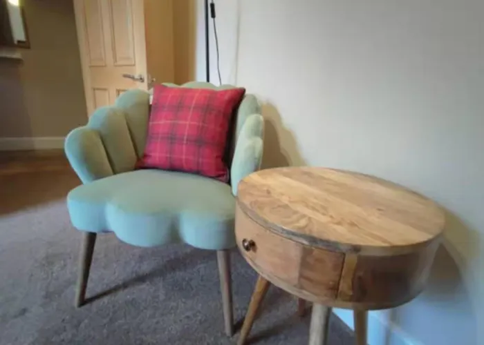 Apartment-free Parking-by Homes *