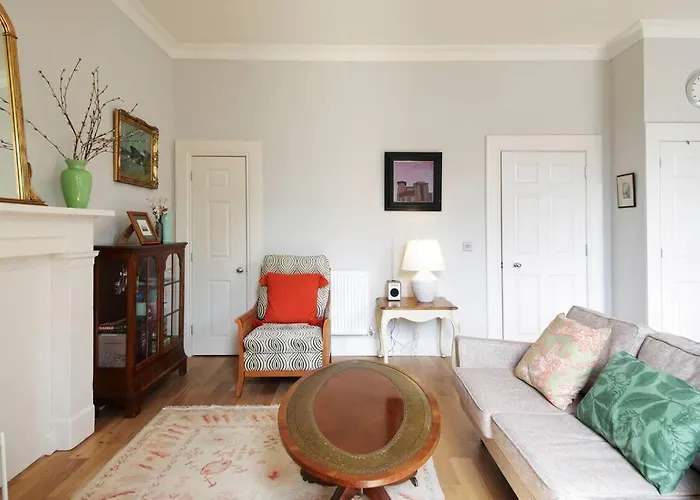 아파트 Bernard St - Bright And Spacious 1 Bed At The Shore! 에든버러