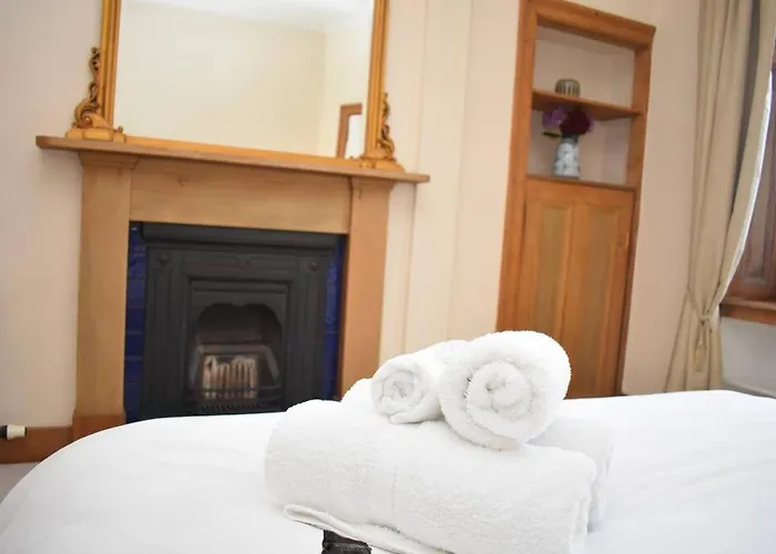 East Claremont - Beautiful 2br In *