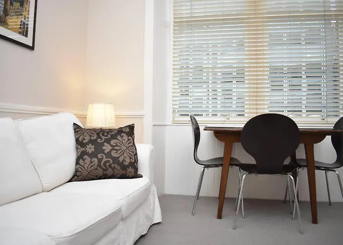 West Port - 2br In The Heart Of The Old Town Just Off The Grassmarket Apartment Edinburgh