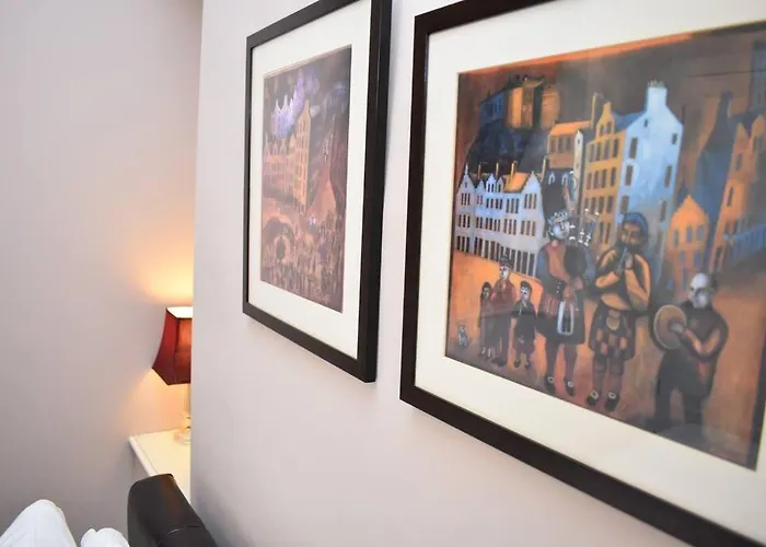 West Port - 2br In The Heart Of The Old Town Just Off The Grassmarket *