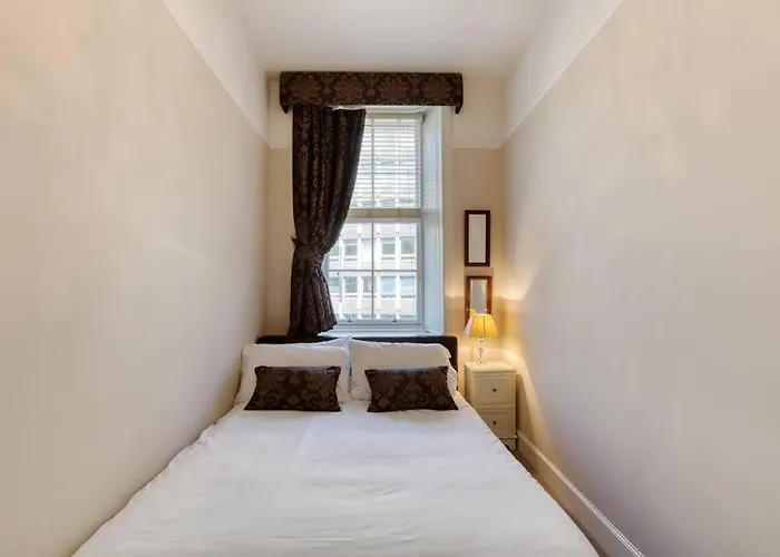 West Port - 2br In The Heart Of The Old Town Just Off The Grassmarket