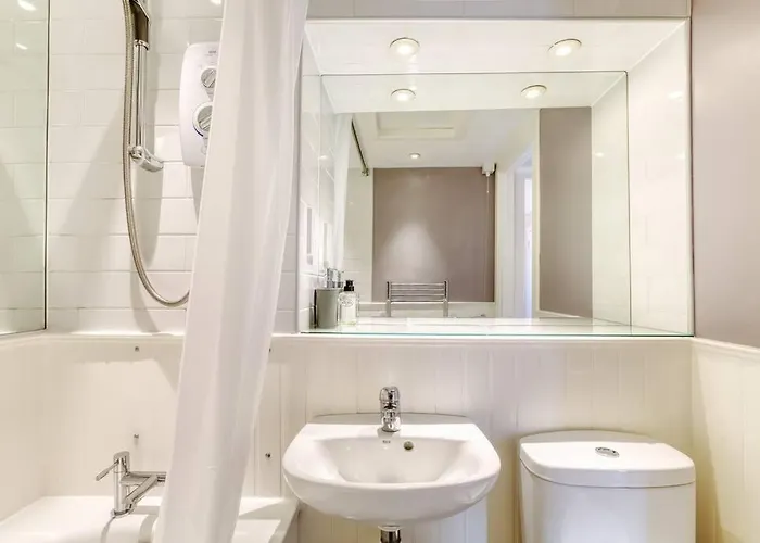 West Port - 2br In The Heart Of The Old Town Just Off The Grassmarket Apartment