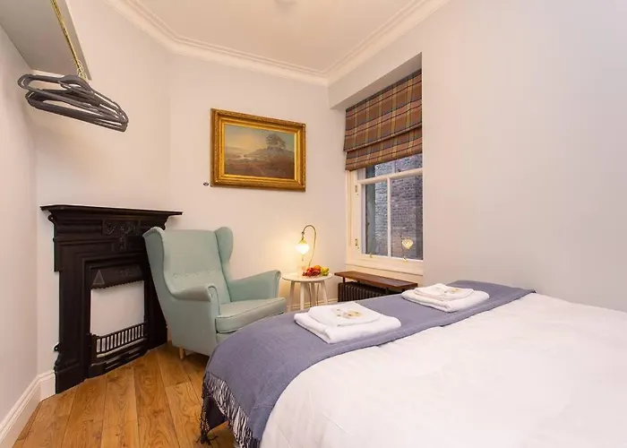 Upper Bow - Luxurious, Modern 1br Near Castle Edimburgo