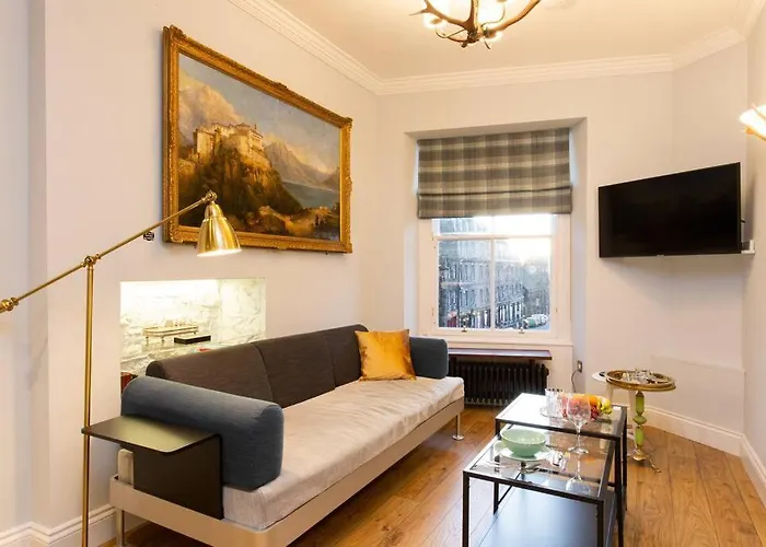 Apartment Upper Bow - Luxurious, Modern 1br Near Castle Edinburgh