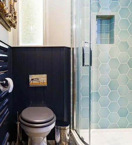 Upper Bow - Luxurious, Modern 1br Near Castle * Edinburgh