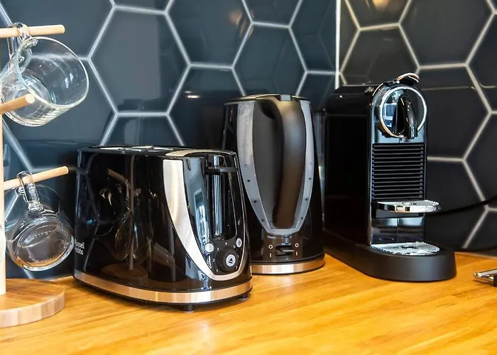 Upper Bow - Luxurious, Modern 1br Near Castle Edinburgh