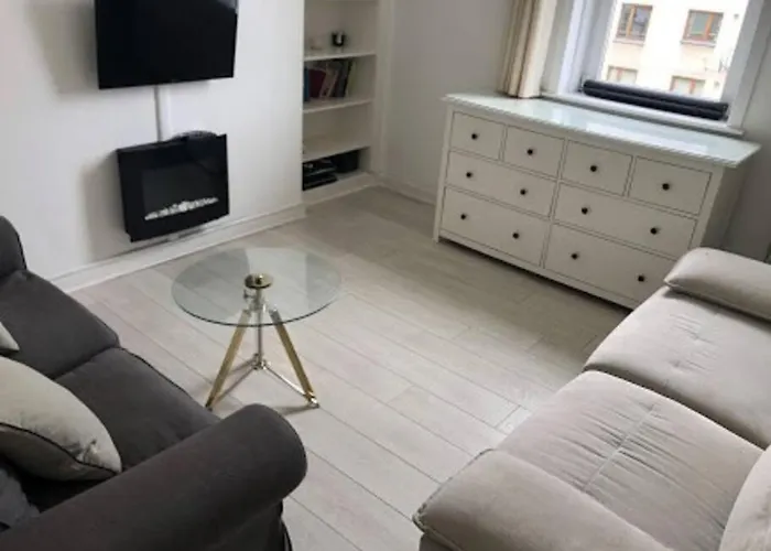 Beautiful Scandi-inspired One Bed In Stockbridge Appartement