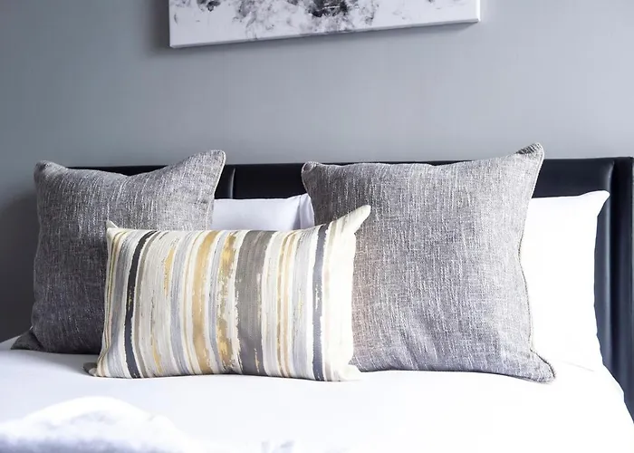 Lothian Road - Perfect Centre Location. Apartment Edinburgh