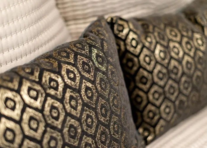 Luxury Georgian Retreat By Sovo Apartment *