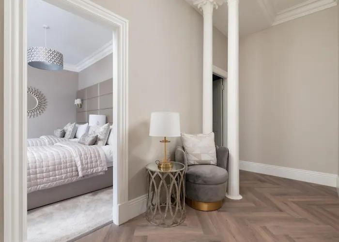 Luxury Georgian Retreat By Sovo Apartment *