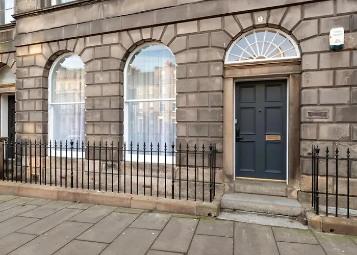 Luxury Georgian Retreat By Sovo Edinburgh