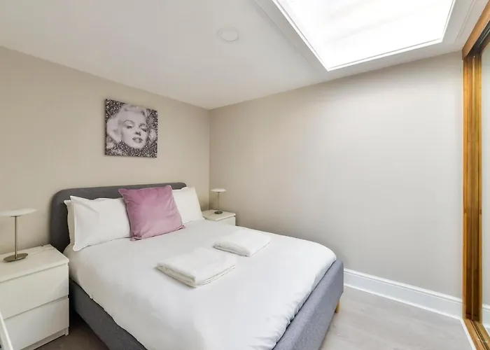 George Iv Bridge - Superbly Located 3 Bedroom! إدنبرة