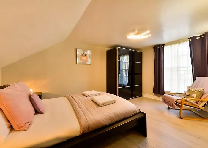 شقة George Iv Bridge - Superbly Located 3 Bedroom! إدنبرة