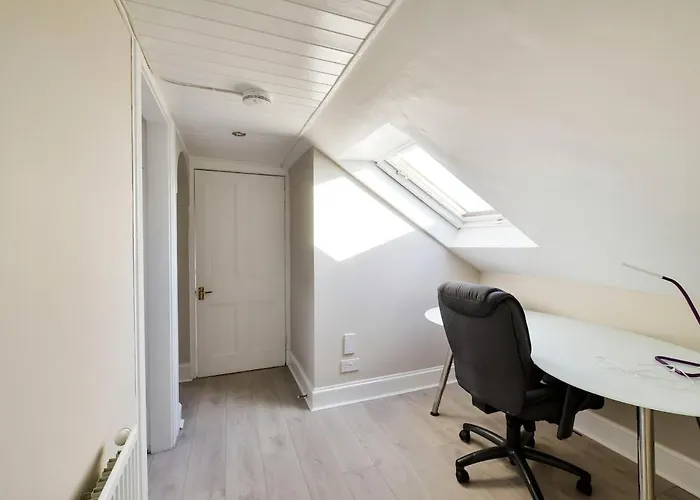 شقة George Iv Bridge - Superbly Located 3 Bedroom! *