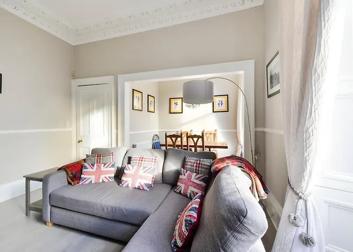 George Iv Bridge - Superbly Located 3 Bedroom! * إدنبرة