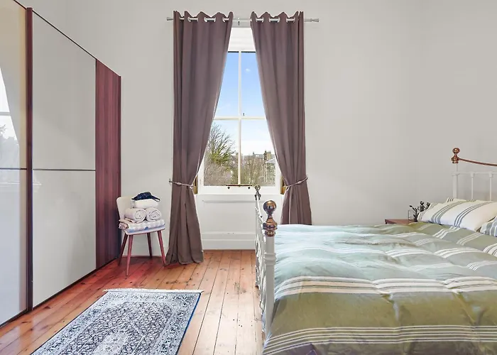 Δωμάτια σε οικογενειακή κατοικία Merchiston 1 In Shared With Parking - Εδιμβούργο