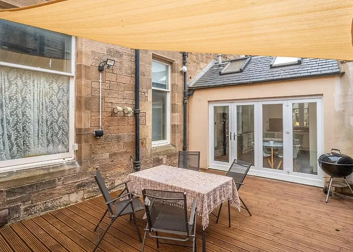 Delightful 4 Bedroom Family In Newington - Craigmillar Park 3* 爱丁堡