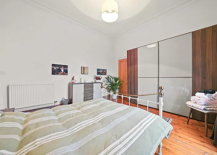 Δωμάτια σε οικογενειακή κατοικία Merchiston 1 In Shared With Parking -